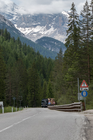 Am Pass Cimabanche, 337,6 km ab München