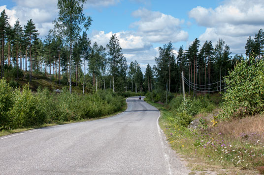 Straße 2351 bei Hajala, Finnland
