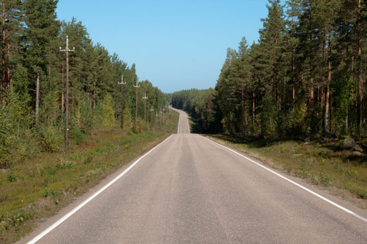 Straße 368, 37 km südlich von Mäntyharju auf Höhe des Sees Vuohijärvi, Finnland