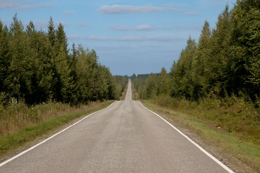 Straße 843 4 km südlich von Juntusranta, Finnland