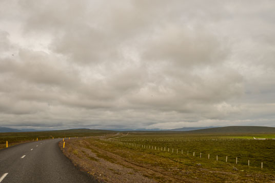 Bild: 14 Kilometer nordwestlich von Þórshöfn auf der Straße 85 