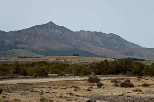 Blick vom SH94 auf die Takitimu Mountains