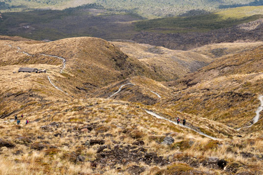 Östlicher Abstieg des Tongariro Crossing zur Ketetahi Road