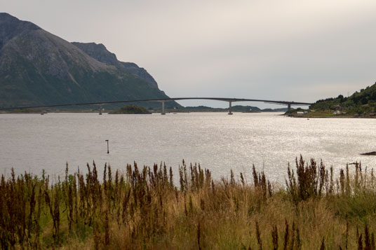 Bild: Gimsøstraumbrücke zwischen Gimsøya und Austvågøya